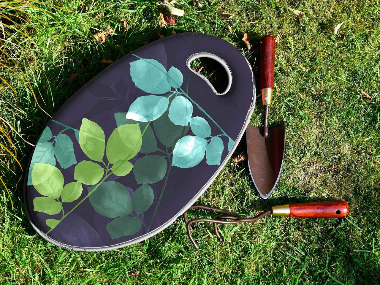 National Trust Kniekissen und Gartenwerkzeuge