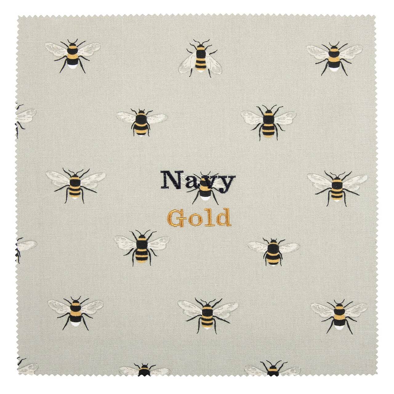 Stoffausschnitt - Sophie Allports Bienen-Design im Detail