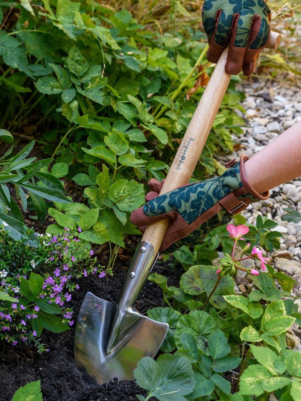 Staudenspaten | Gartenhandschuhe Oak Leaf Moosgrün | von Burgon & Ball