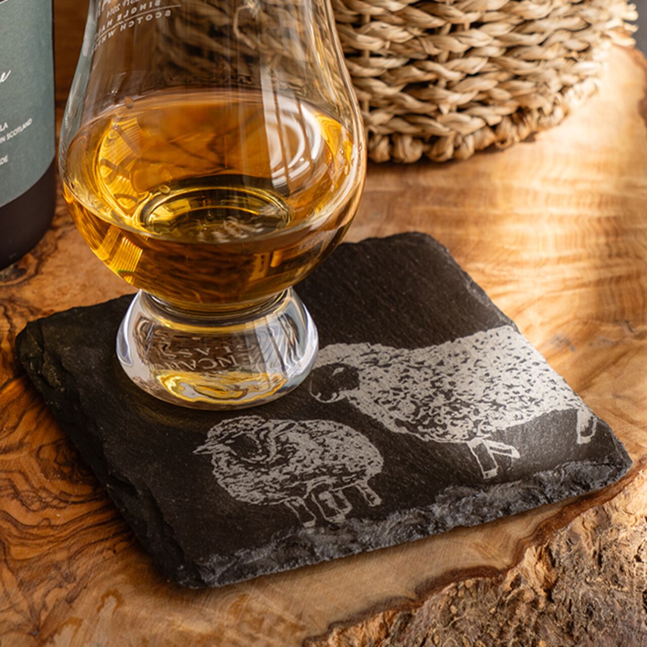 Glasuntersetzer aus Schiefer | von Selbrae House