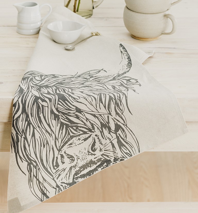 Leinen-Geschirrtuch | Motiv Highland Cow | aus Schottland