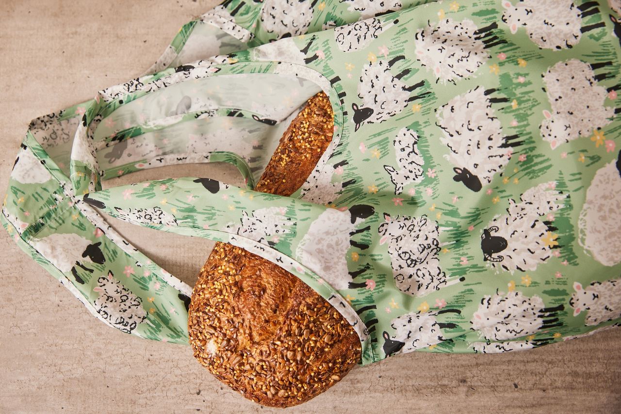 Praktischer Einkaufsbeute für unterwegs | Design Flauschige Schafe