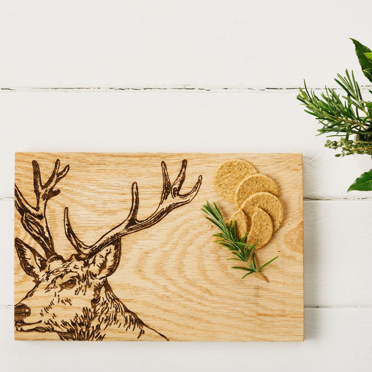 Hirsch | Servier und Schneidebrett aus Eiche