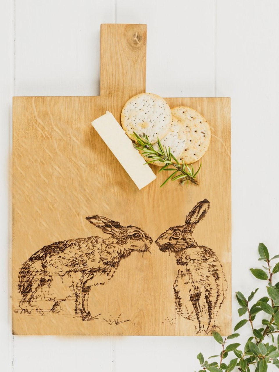 Kissing Hares | Medium Paddle- Servierbrett aus Eiche