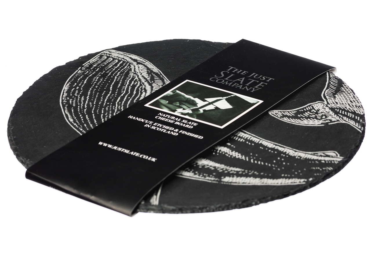 Käseplatte, Motiv Walfisch | The Just Slate Company - Selbrae House