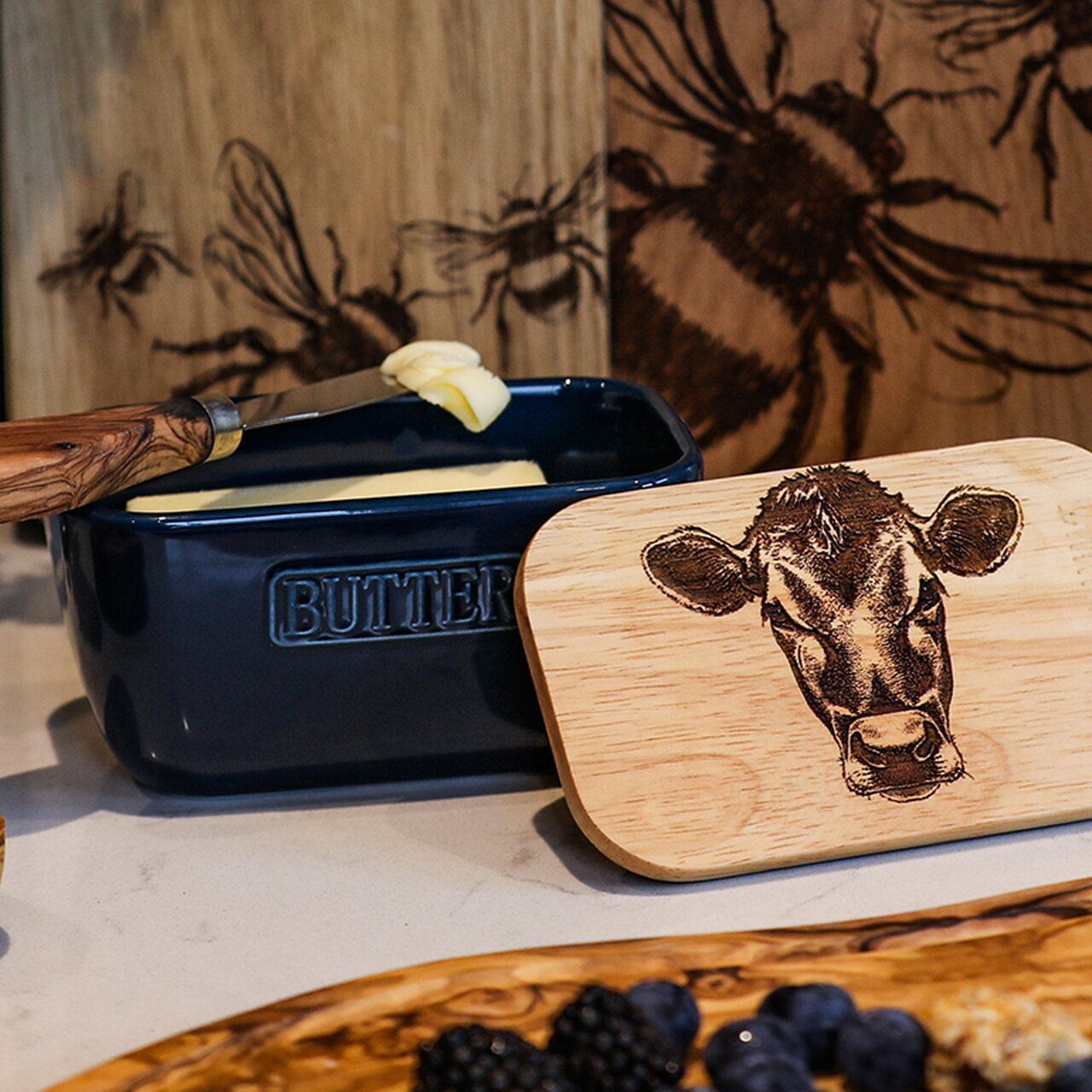 Butterdose blau | Design Jersey Cow | von Selbrae House