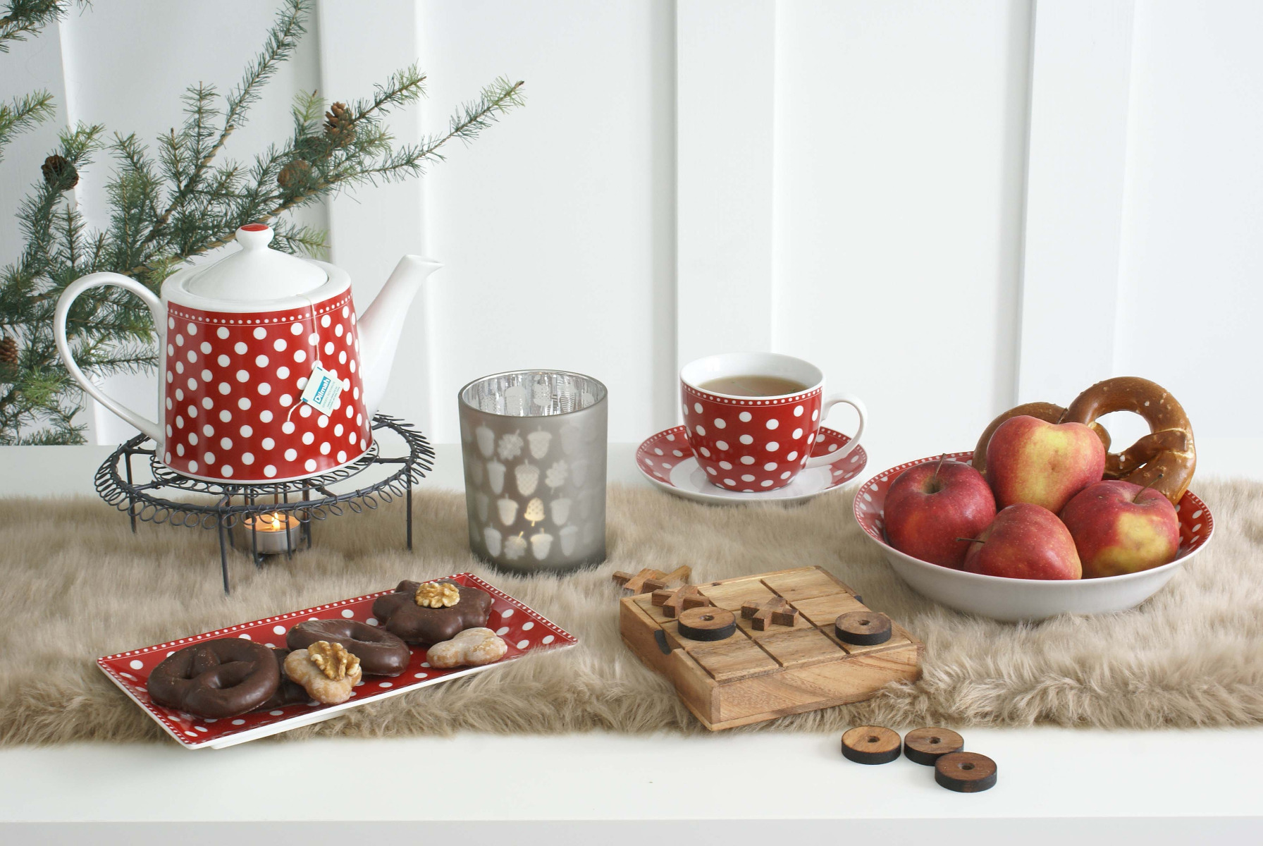 Krasilnikoff Punkte-Kollektion rot