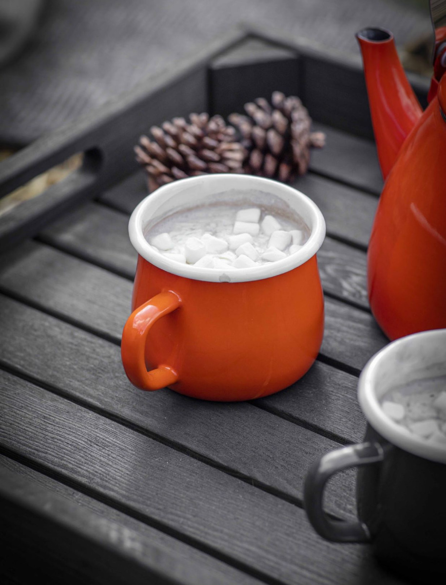 Große Emailletasse, Orange