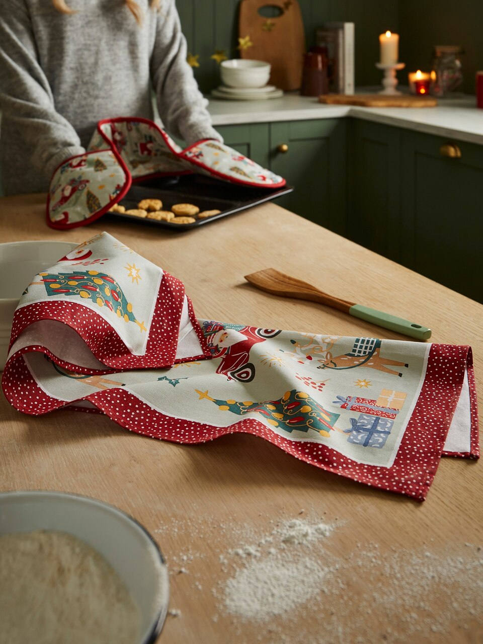 Es weihnachtet !  Geschirrtuch und Backofenhandschuh