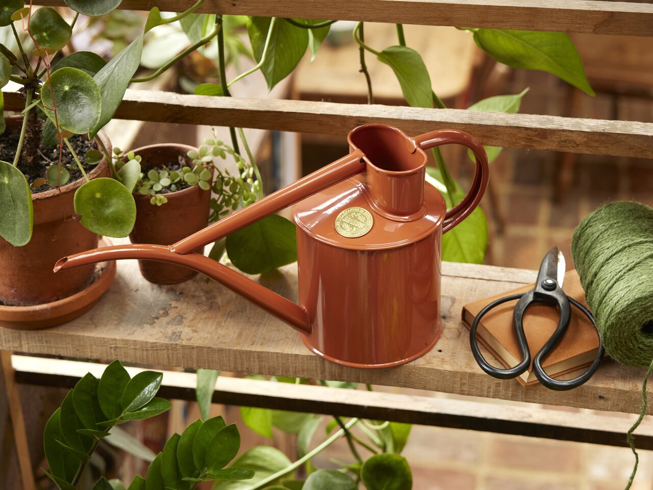 Haws Zimmergießkanne Pot Waterer 2 Pint | Terracotta-Orange