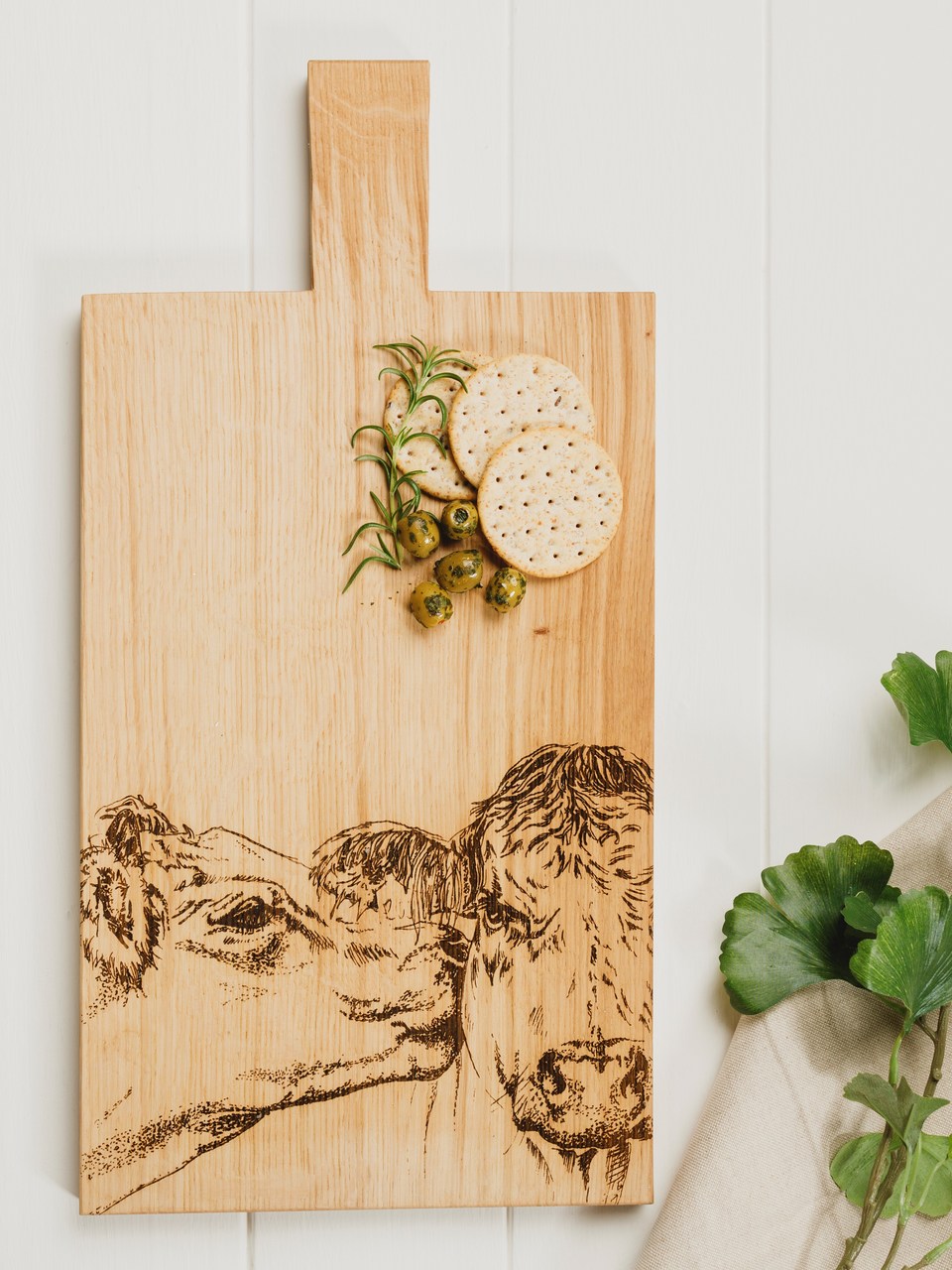 Kissing Cows | Large Paddle - Servierbrett aus Eiche